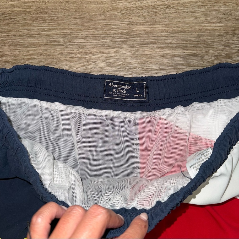 MENS ABERCROMBIE & FITCH DRAWSTRING LINED SWIM BOARD SHORTS SIZE L - Picture 2 of 3